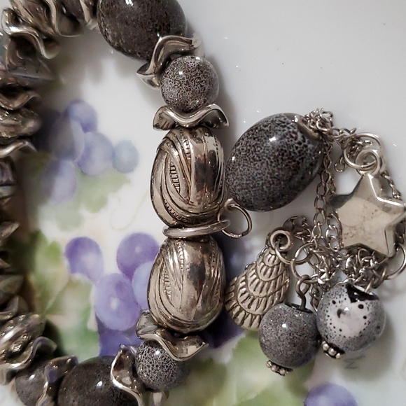 Silvertone Mixed Media Gray beads stones gems findings charms dangles bracelet - Picture 3 of 7